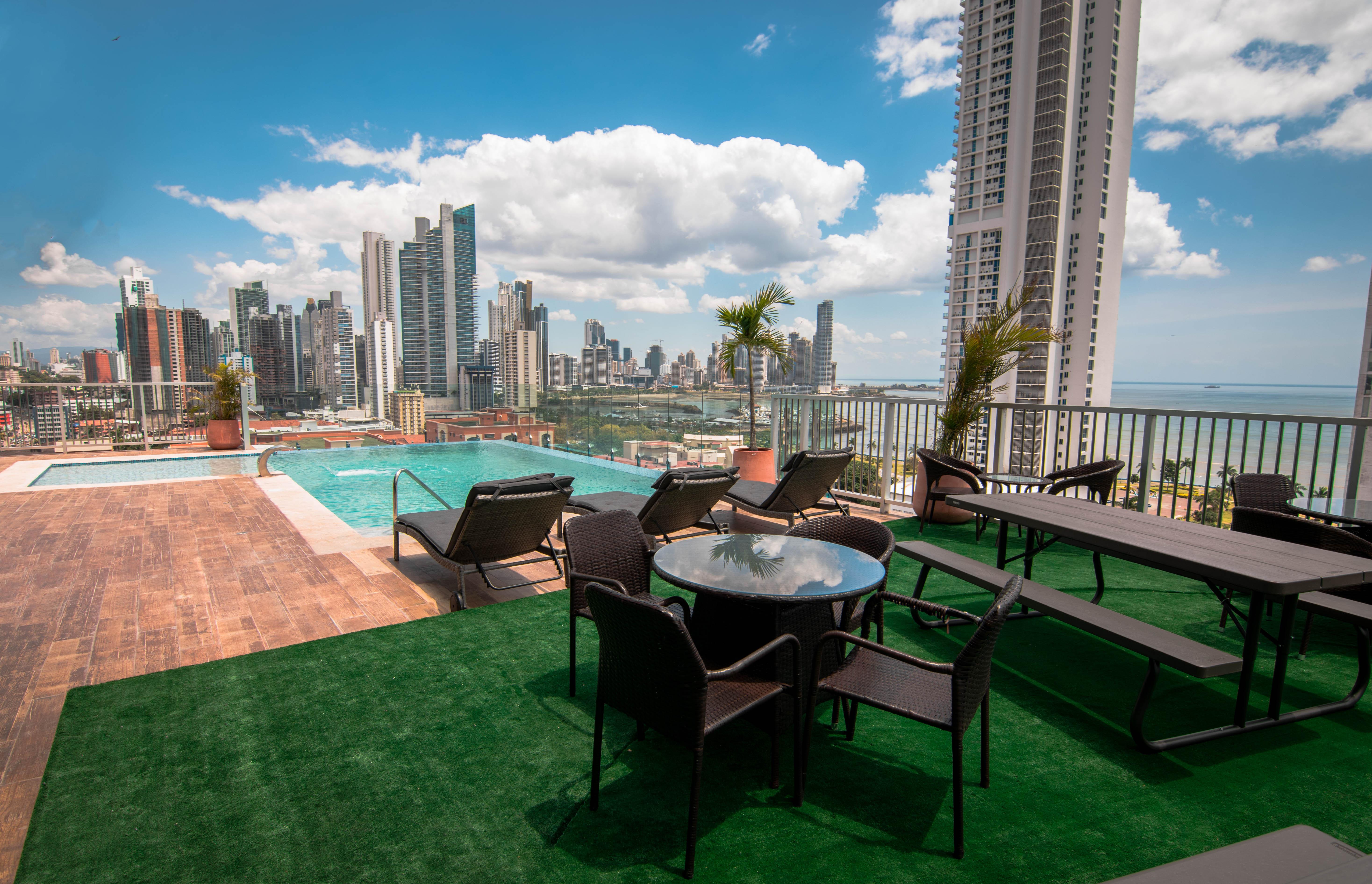 Innfiniti Hotel & Suites Panama City Exterior photo